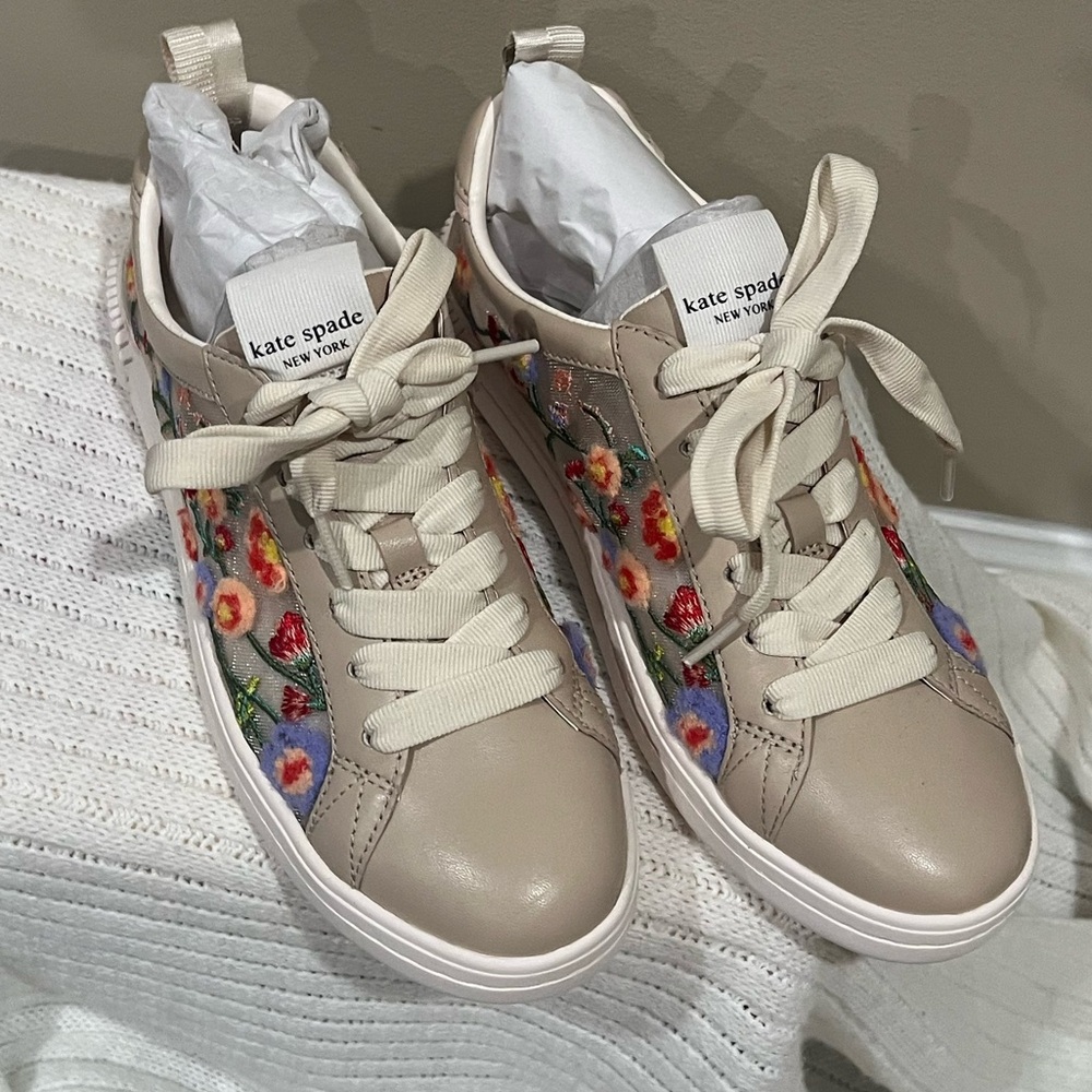 Kate Spade New York - K as in Kate Sneaker, size 8 NWT - Picture 7 of 10